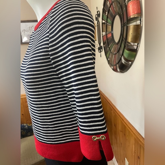 St. John Navy/Classic Red Sweater - Picture 6 of 14